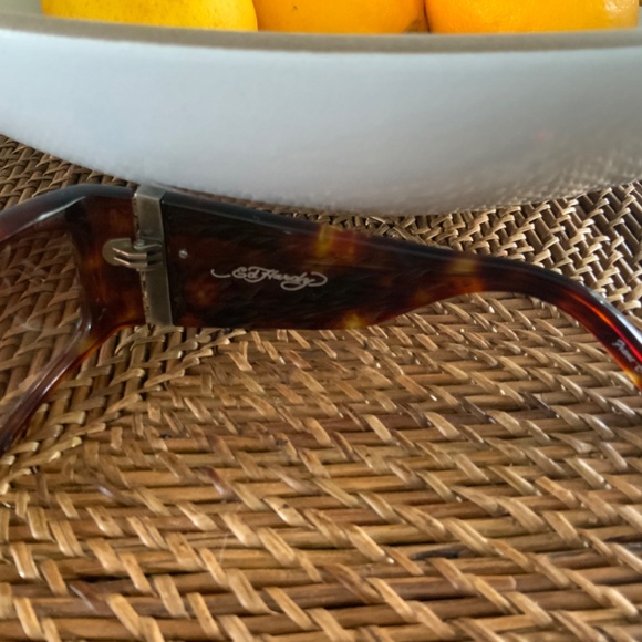 ED HARDY BEAUTIFUL GHOST SUNGLASSES - Picture 6 of 9